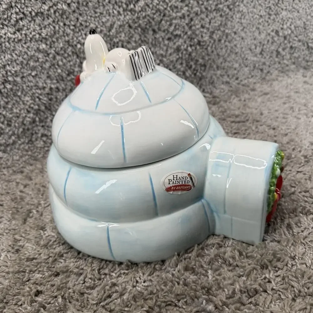 Peanuts Snoopy Igloo Figural Hand Painted Ceramic Cookie Jar Christmas New Box